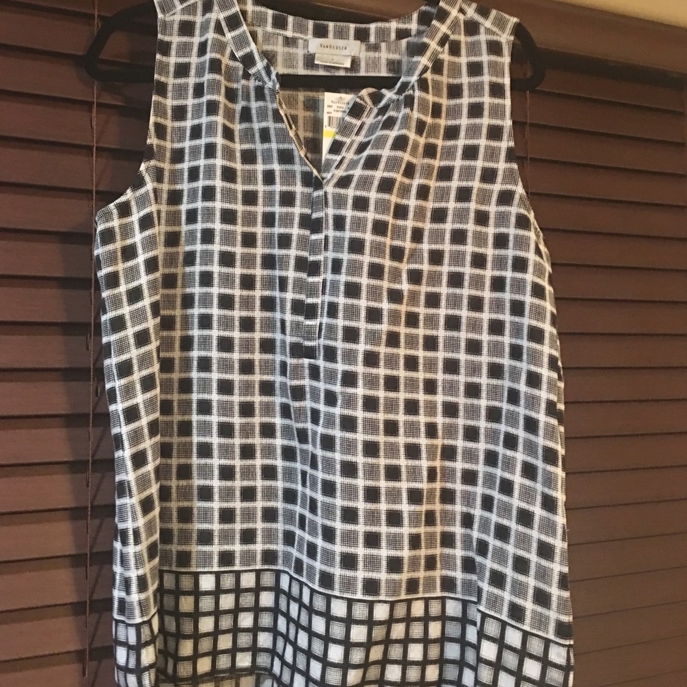 Wardrobe essential -Sleeveless tunic